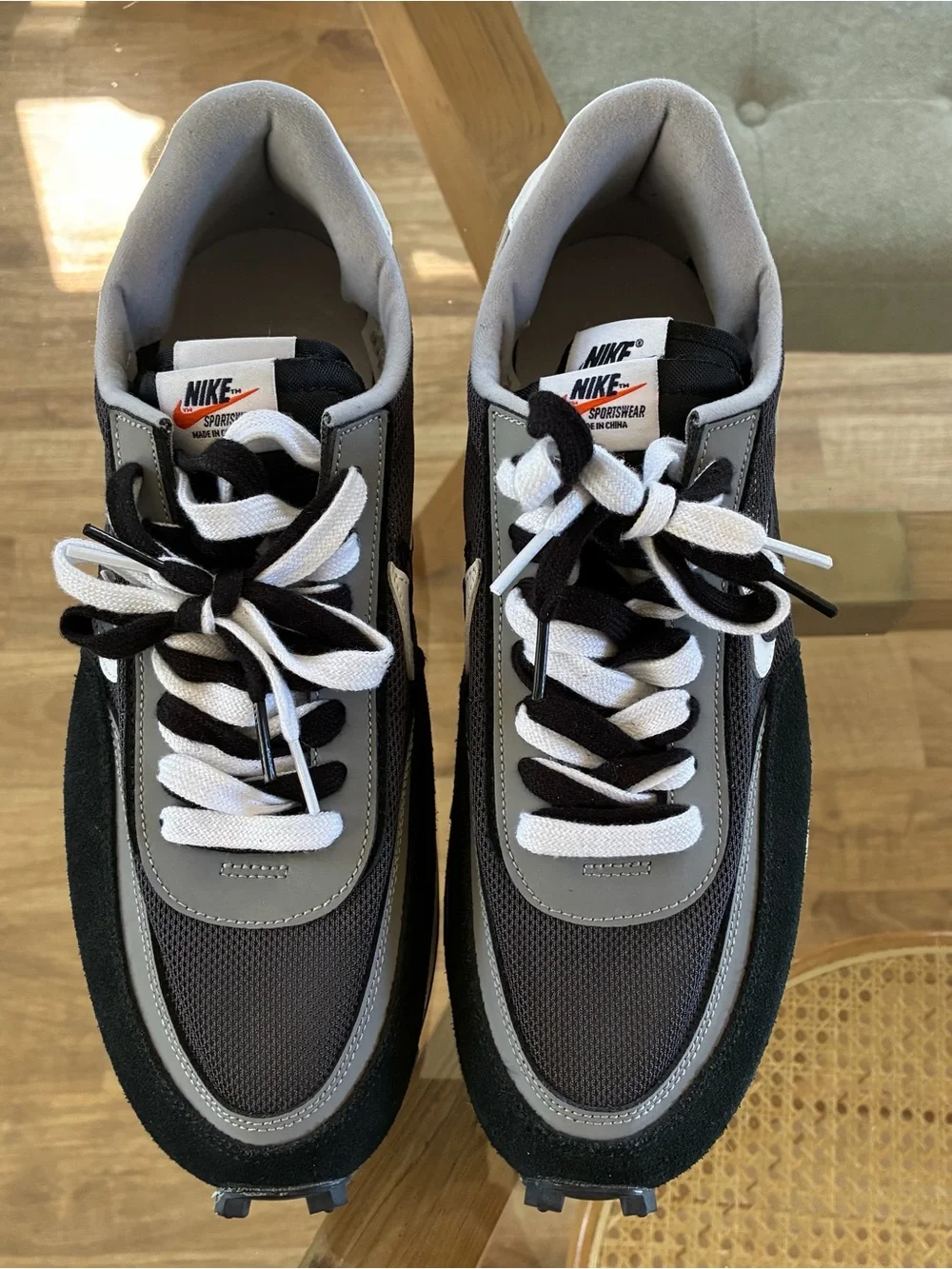Nike Black and Gray Low-Top Sneakers Men’s Sz 10.5